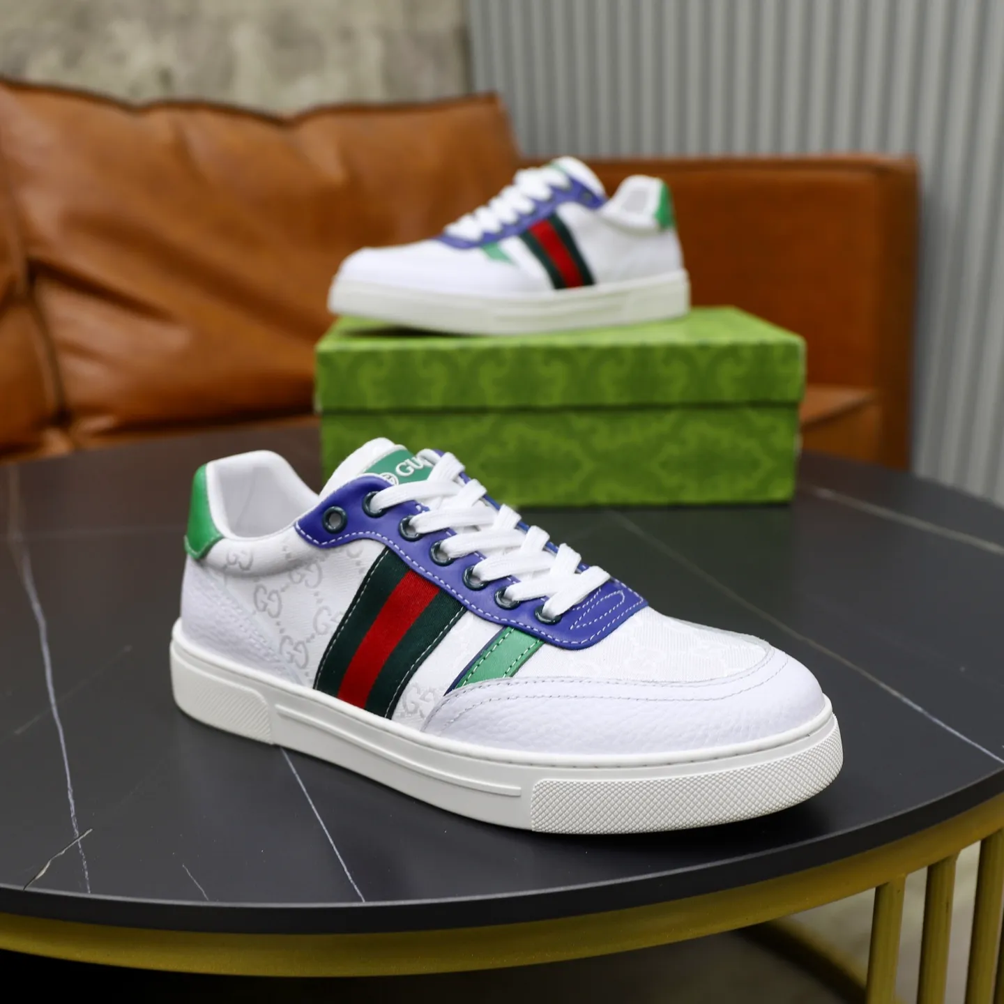 Ex-factory price: 420💰🙅‍♂️🙅‍♂️🙅‍♂️ Brand: GUCCI Standard code: 38-44 (45 customized) Grade: Same as the official website Material: Original leather splicing Comfortable and breathable sheepskin lining Original wear-resistant outsole Style category: Men's fashionable casual shoes Running sneakers Distinguished luxury brand elements Top luxury Color: actual picture color